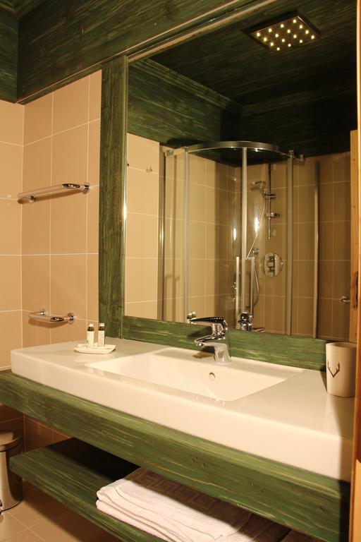 Jaegerhaus Agriturismo Кортина д'Ампецо Стая снимка