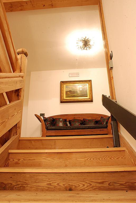 Jaegerhaus Agriturismo Кортина д'Ампецо Екстериор снимка